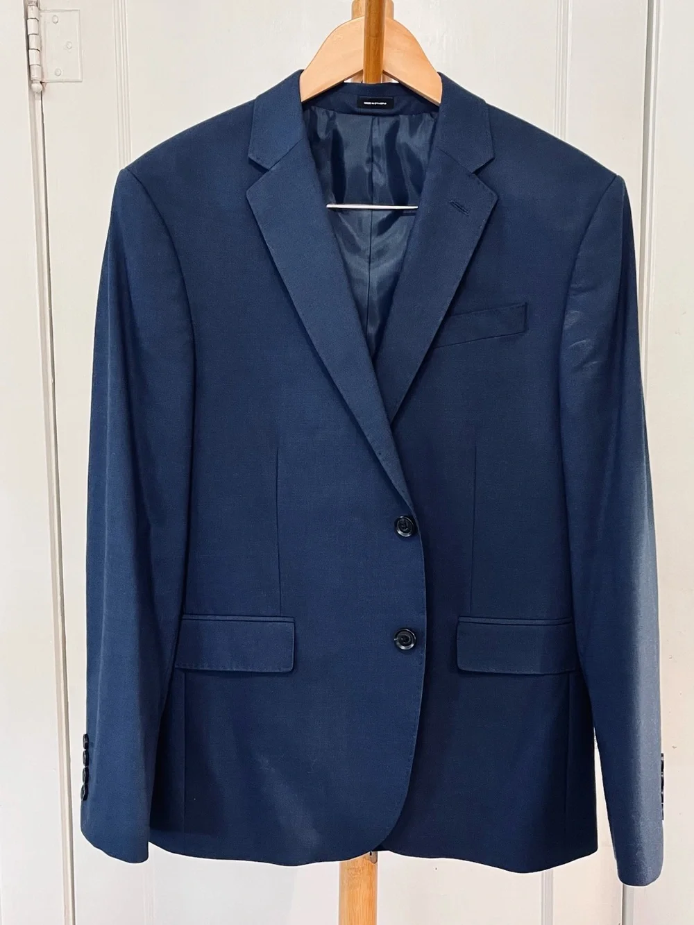J. Ferrar Navy Blue Two-Piece Suit See Messurements